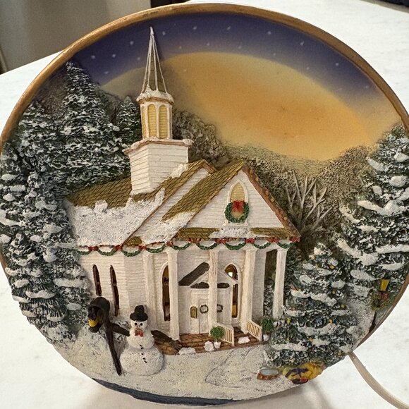 Popular Imports Church Lighted Plate Christmas theme - Picture 2 of 3